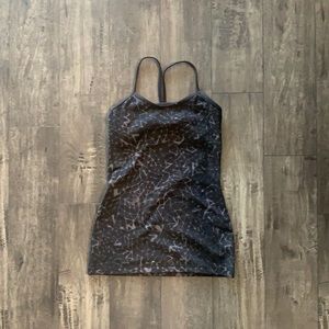 lululemon Power Y size 4 ✨